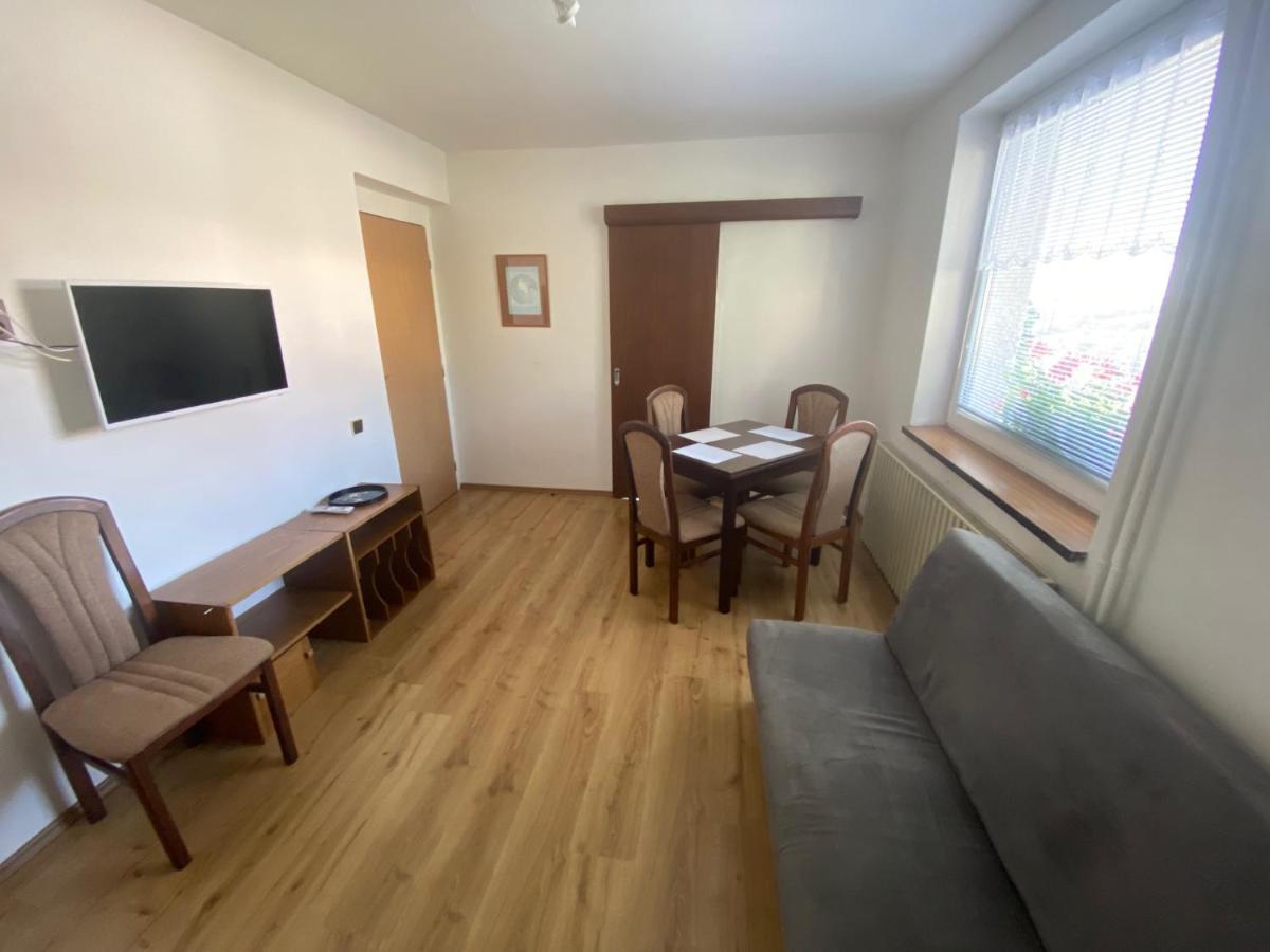 Penzion V Kolonce Strazne Bagian luar foto